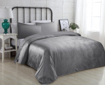 Přehoz na postel VELVET se vzorem 200/220 cm - grafitová
