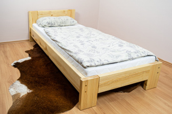Posteľ Káťa - PRÍRODNÁ 90x200 masív borovica 4 cm + rošt ZADARMO