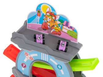 Patrová garáž se závodní dráhou