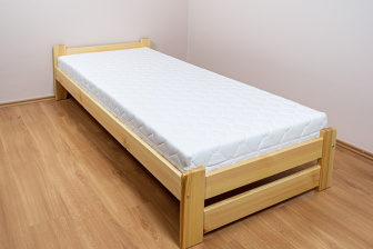 Postel masiv Evropa - PŘÍRODNÍ 90x200 + matrace Vitality + rošt ZDARMA