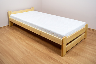 Postel Halle 90x200 cm masiv + matrace Diana 10 cm + rošt ZDARMA