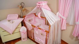 Luxusní vyšívaná souprava 12 dílů - model 324