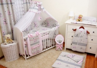 Souprava do postýlky 12 dílů - model 11