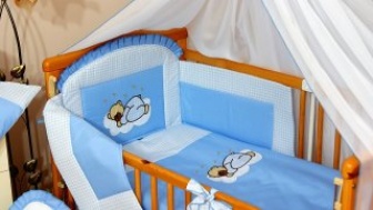 Luxusní vyšívaná sada do postýlky 3-dílná model 303