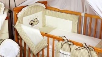 Luxusní vyšívaná sada do postýlky 3-dílná model 307