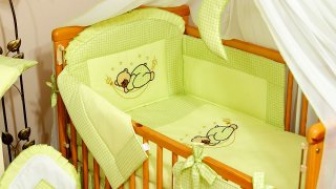 Luxusní vyšívaná sada do postýlky 3-dílná model 322