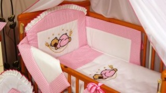 Luxusní vyšívaná sada do postýlky 3-dílná model 324A