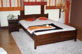 Postel Jolana 140 x 200 cm barva ořech + matrace Relax