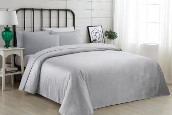 Přehoz na postel VELVET se vzorem 200/220 cm - světle šedá