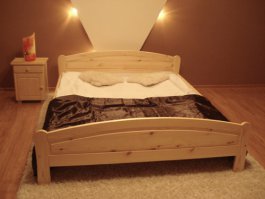 Postel Roxana 180 x 200 cm masiv borovice