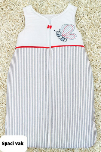 Spací vak šedé pásky s motýlkem