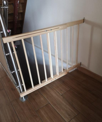 Zábrana dvere, schody 52-72 cm- výška 68 cm - N1
